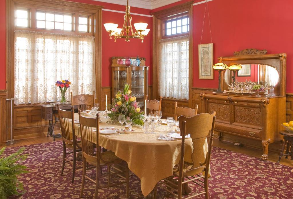 The Carriage House Inn B&B Lynchburg Exteriör bild