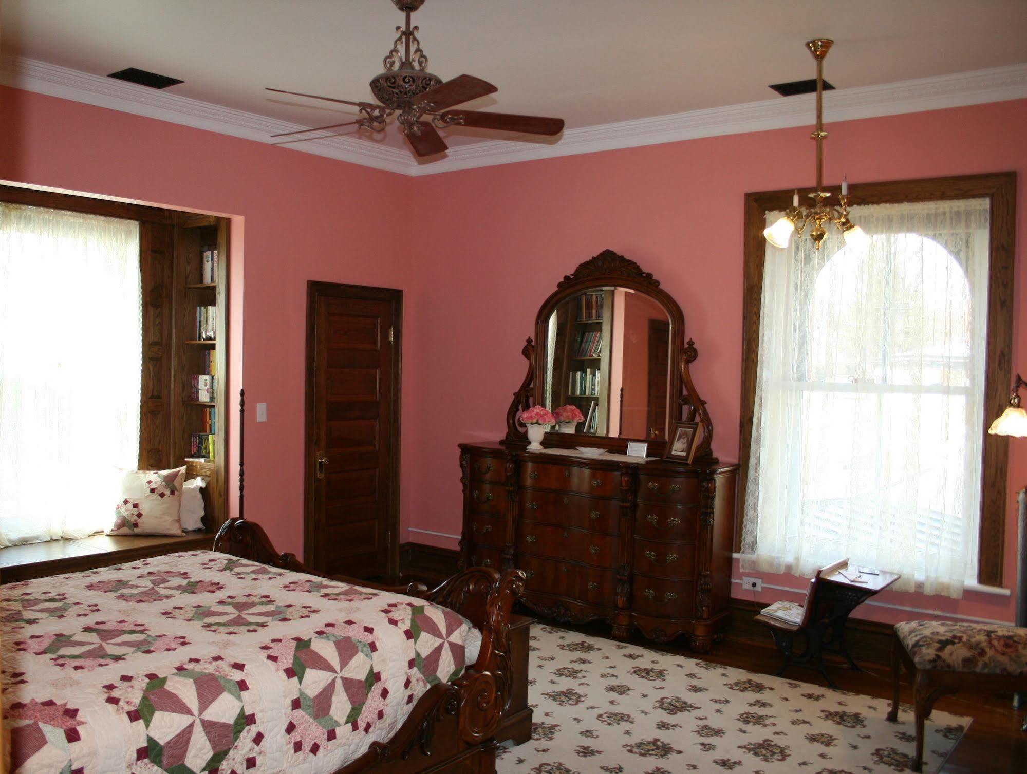 The Carriage House Inn B&B Lynchburg Exteriör bild