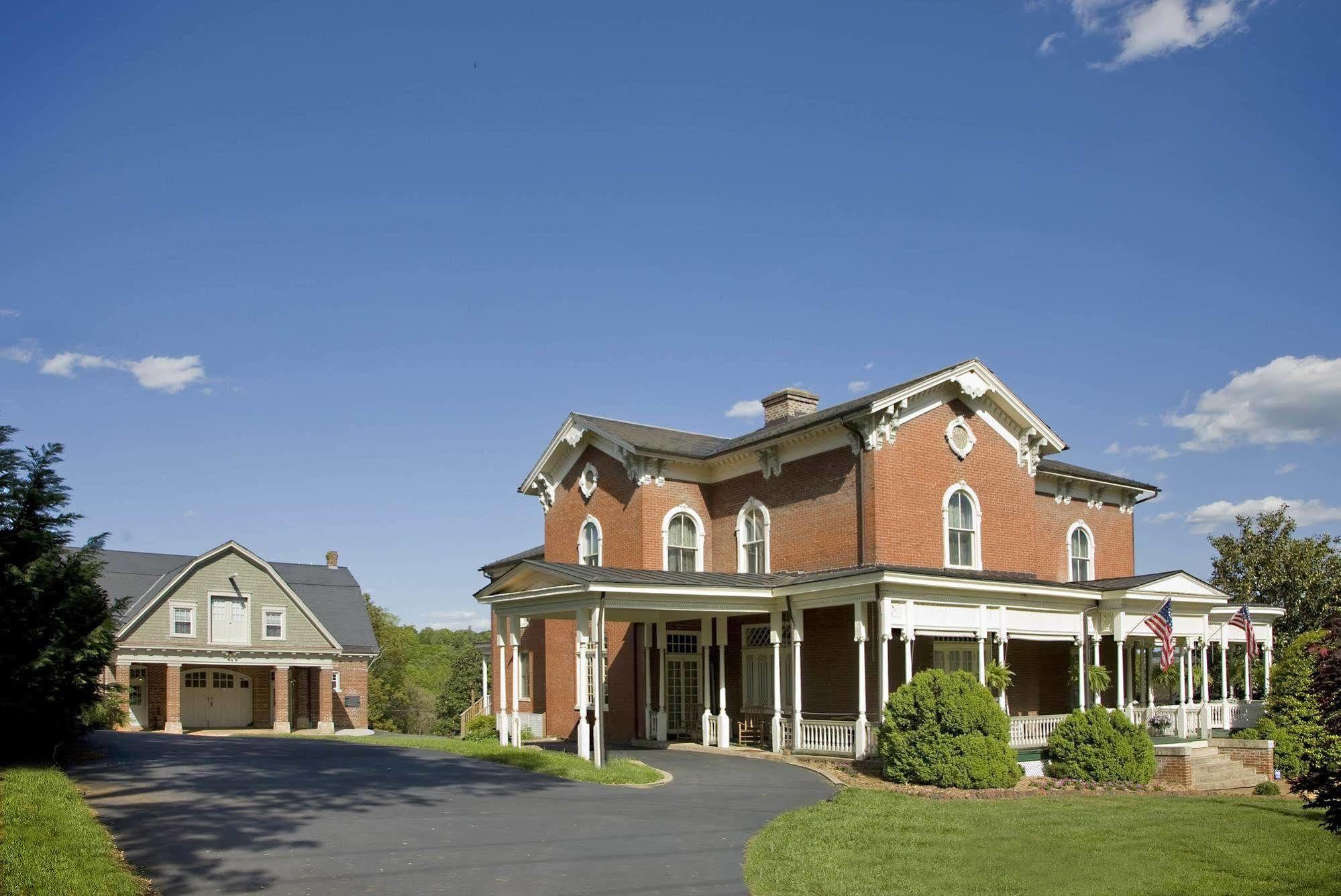 The Carriage House Inn B&B Lynchburg Exteriör bild